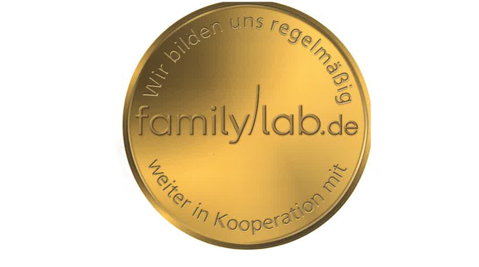 Goldene Plakette "familylab.de".